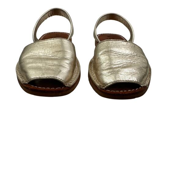 Castell Metallic Gold Leather Sling Back Sandals Made in Spain Women's Size 6.5 - Picture 2 of 9